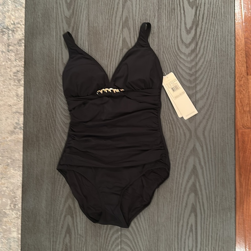 Gottex Black One-Piece Swimsuit - New D CUP 🌴🌴